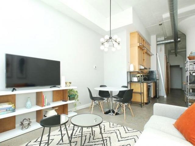 643 - 155 Dalhousie St