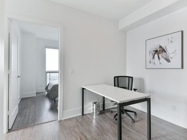 2712 - 300 Front St W