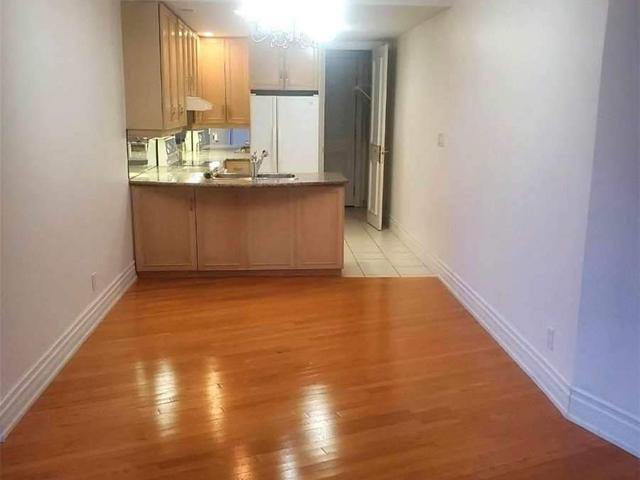 511 - 10 Old York Mills Rd