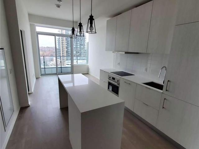 1020 - 8 Hillsdale Ave