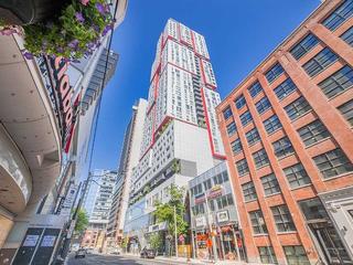 2507 - 318 Richmond St