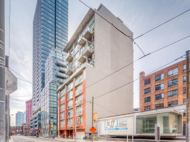 601 - 36 Charlotte St