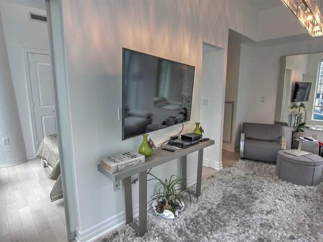 406 - 8 The Esplanade