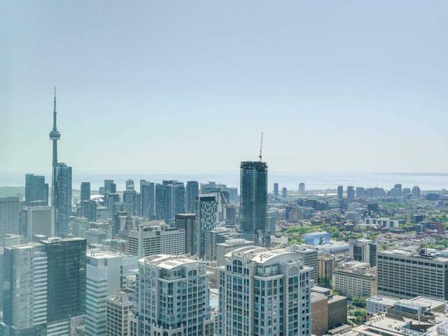 6412 - 7 Grenville St