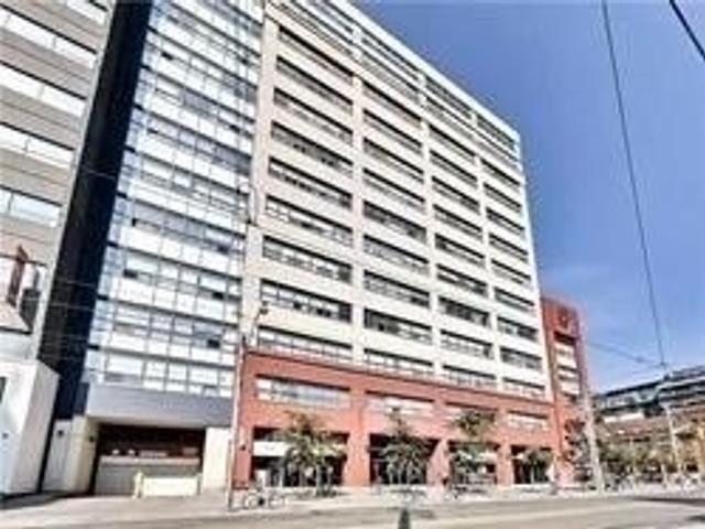 519 - 700 King St W