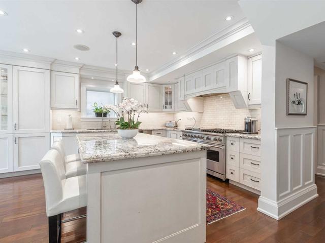 136 Rosedale Heights Dr