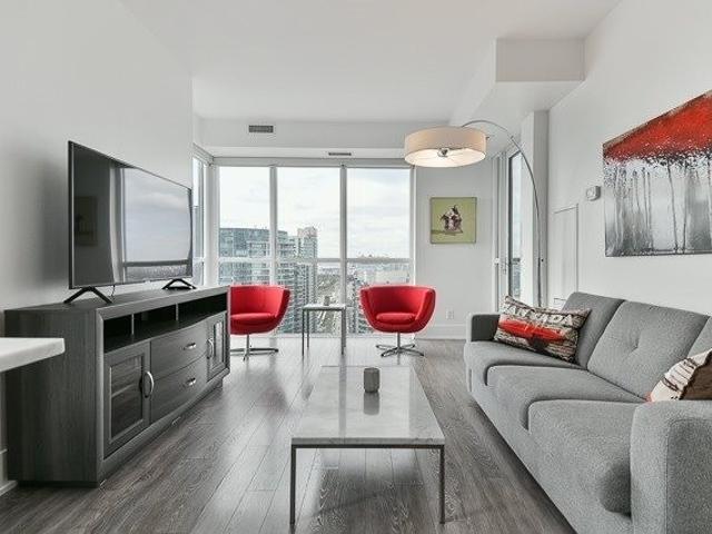 2712 - 300 Front St W