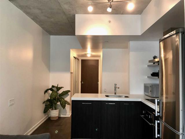 337 - 461 Adelaide St W