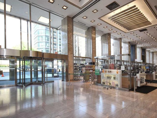 1413 - 111 St. Clair Ave W