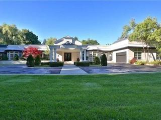 61 The Bridle Path