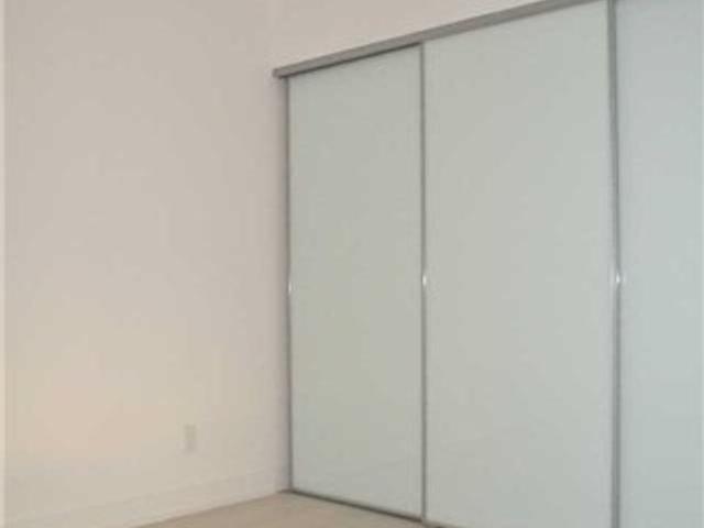 317 - 20 Gladstone Ave