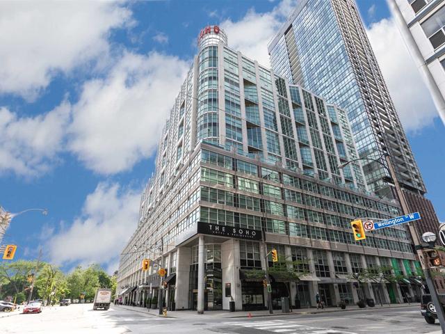 1514 - 36 Blue Jays Way