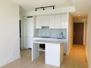 2512 - 7 Grenville St
