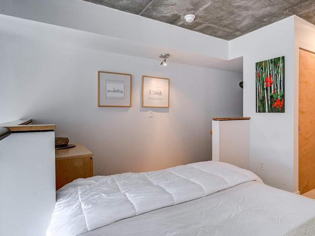 622 - 255 Richmond St E