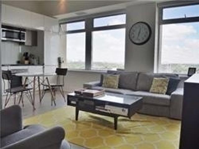 1701 - 111 St. Clair Ave W