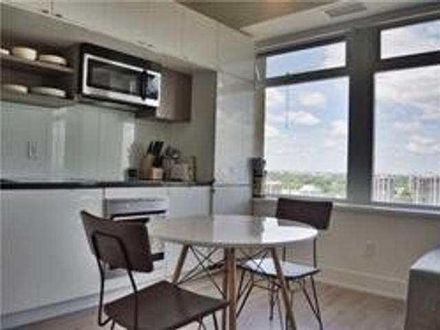 1701 - 111 St. Clair Ave W