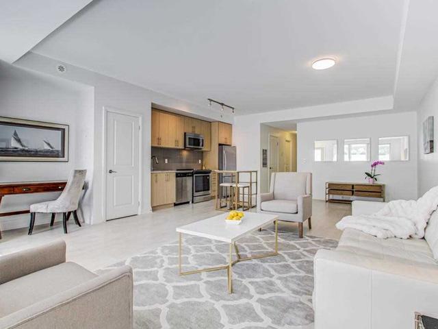 TH7 - 780 Sheppard Ave E