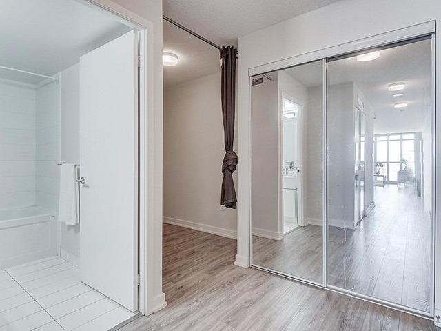 2307 - 21 Iceboat Terr