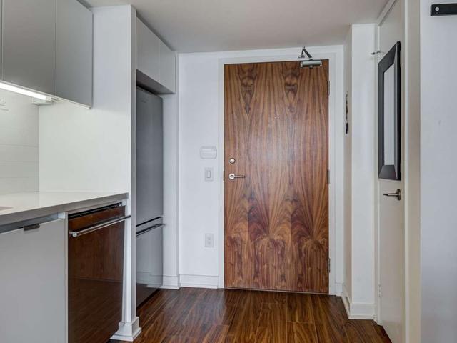 3210 - 85 Queens Wharf Rd