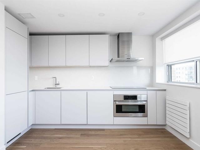 701 - 365 Eglinton Ave E