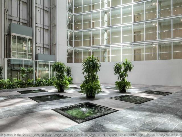 610 - 650 Queens Quay W