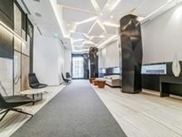 910 - 80 Vanauley St