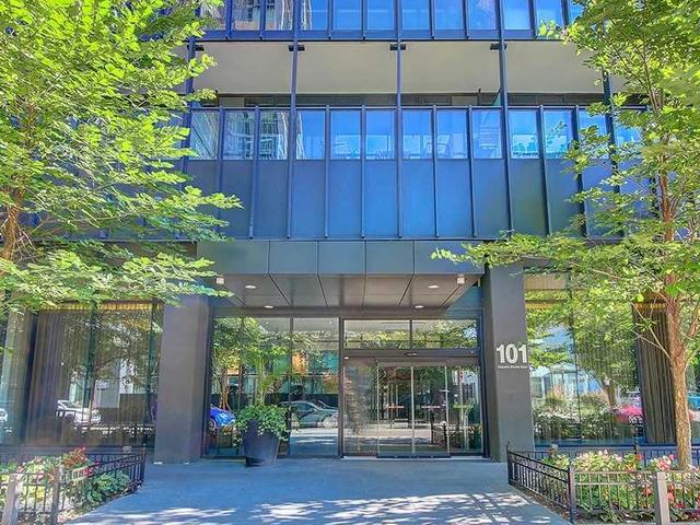 1101 - 101 Charles St E