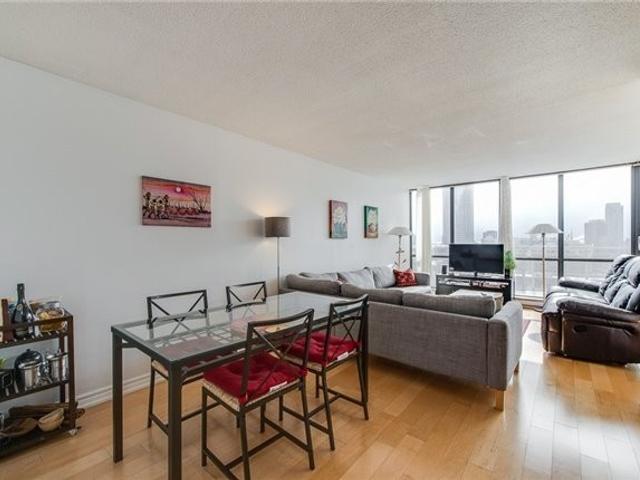 16F - 86 Gerrard St E