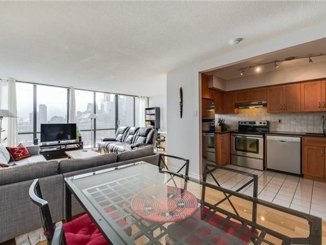 16F - 86 Gerrard St E