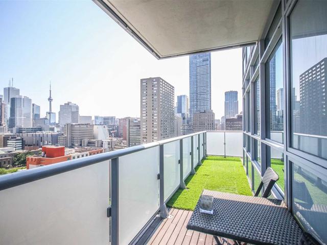 1711 - 365 Church St