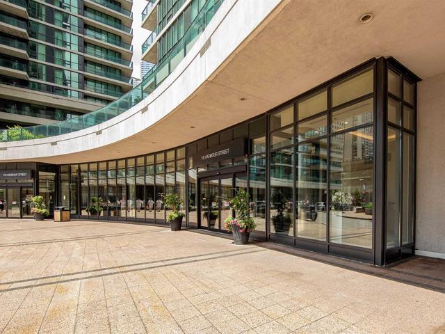 3411 - 16 Harbour St