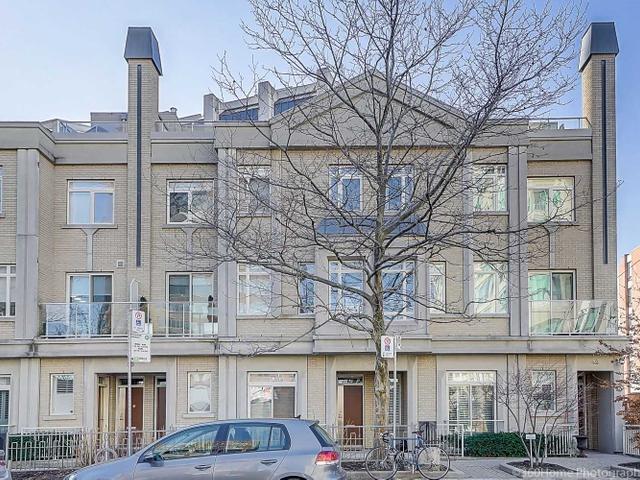 40 Mcmurrich St