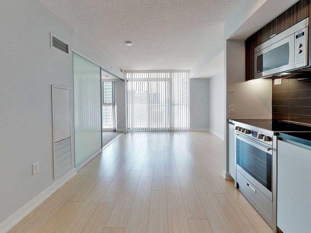 3111 - 75 Queens Wharf Rd