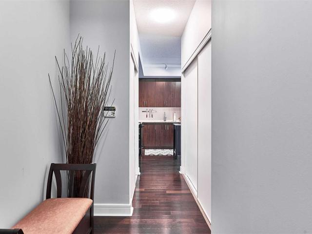 1102 - 112 George St