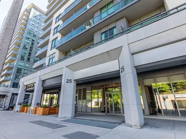 726 - 25 Lower Simcoe St