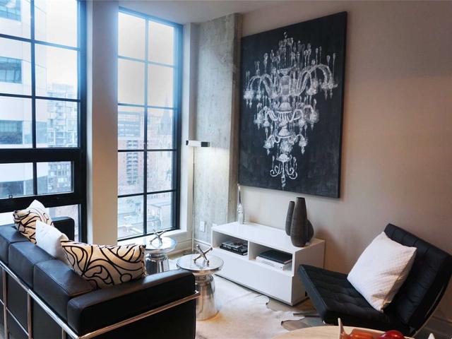 1003 - 608 Richmond St W