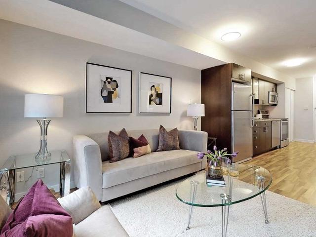 337 - 1005 King St W