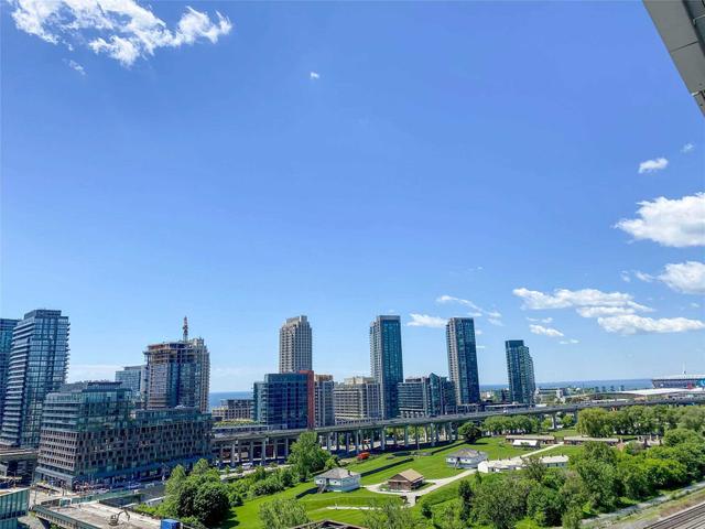 1107 - 576 Front St W