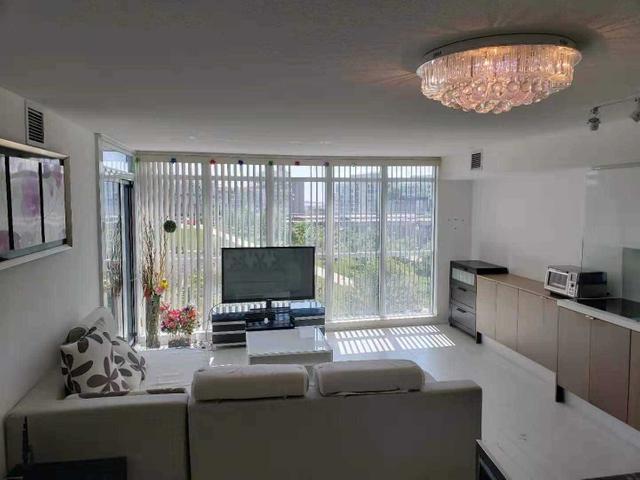 556 - 151 Dan Leckie Way