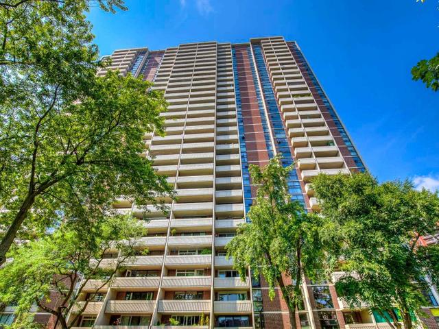 1016 - 40 Homewood Ave