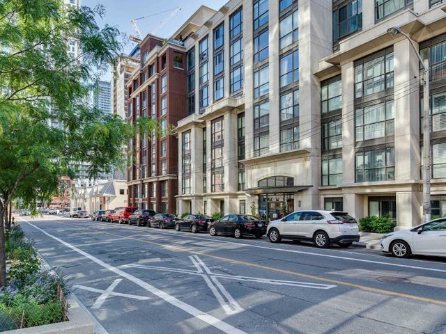 210 - 18 Beverley St