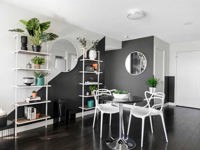 1209 - 21 Iceboat Terr