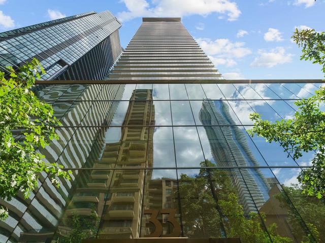 2311 - 33 Charles St E