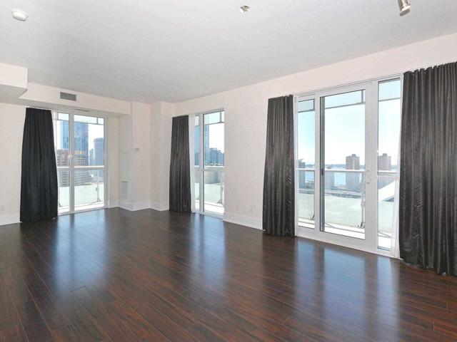 2411 - 300 Front St W