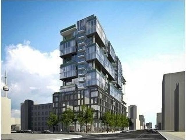 815 - 111 Bathurst St