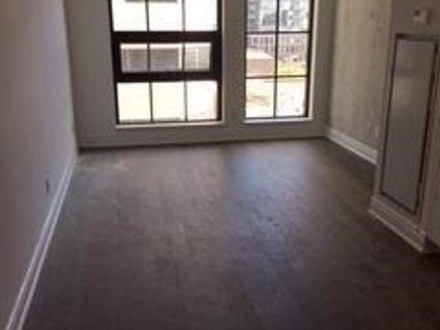 704 - 608 Richmond St