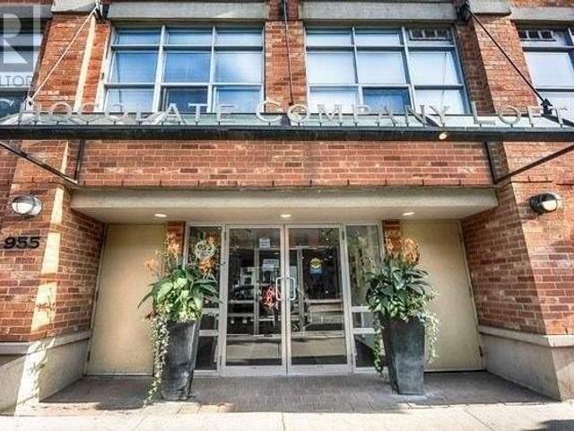 PH20 - 955 Queen St W