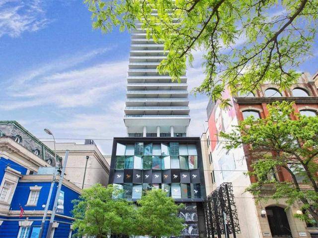 903 - 224 King St W