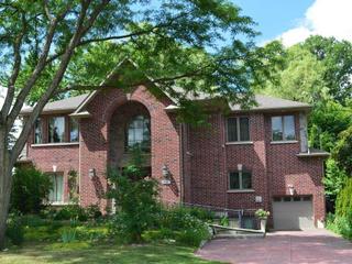 98 Burbank Dr