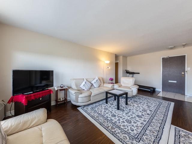 1512 - 10 Parkway Forest Dr